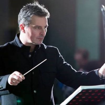 Spencer Down conducting